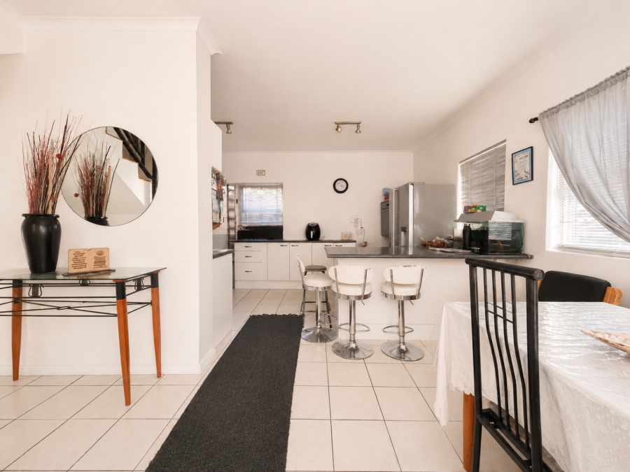 3 Bedroom Property for Sale in Kensington Western Cape